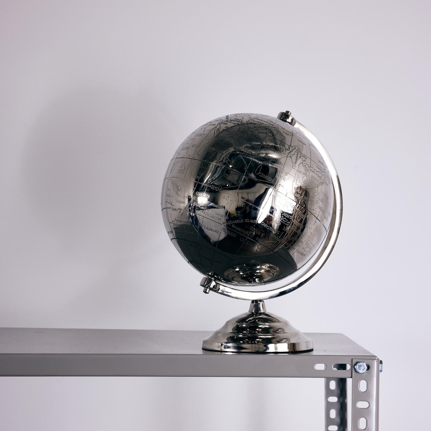 Margit Brandt Globus i sølvfarvet - Bahne